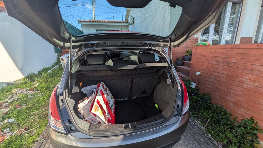 Lancia Ypsilon 1.2 (2014) - Impecável de Mecânica e Interiores