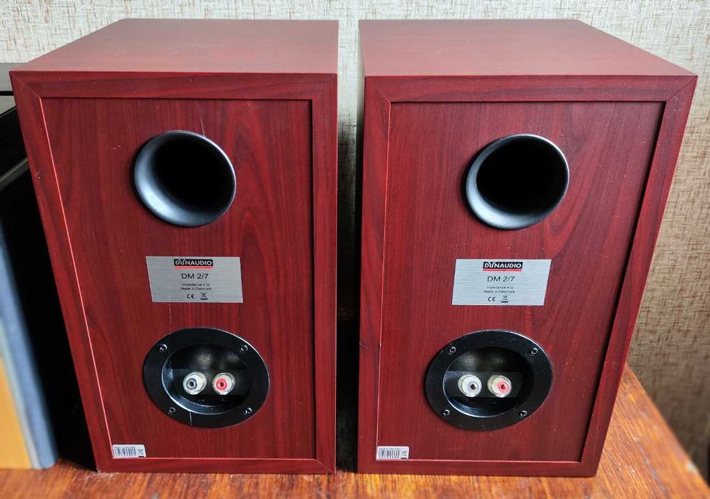 Dynaudio DM 2/7 Bowers Wilkins 685 Monitor Audio Silver S2 Arcam Alto