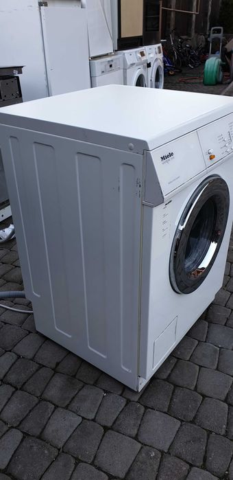 Стиральная машина Miele