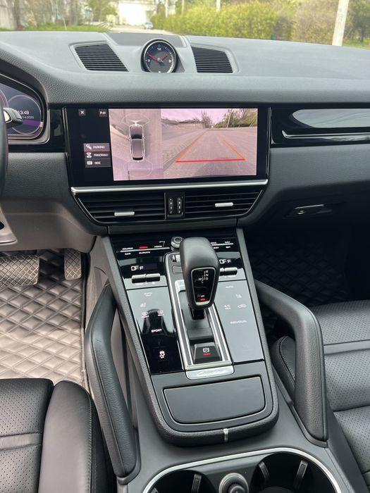 Porsche Cayenne E3 (9Y)