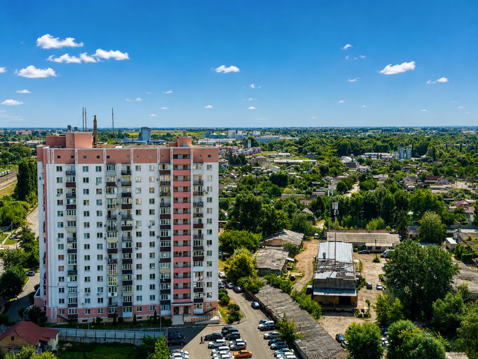 Продаж 1-кв 48.8 кв.м ЖК «Сонячний» вул.Привокзальна м.Бориспіль ГЕНЕРАТОР ,УКРИТТЯ  ,Конс*ерж