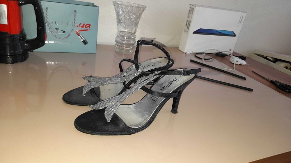 Босоножки Beatrice (Италия) стильные. Каменское.