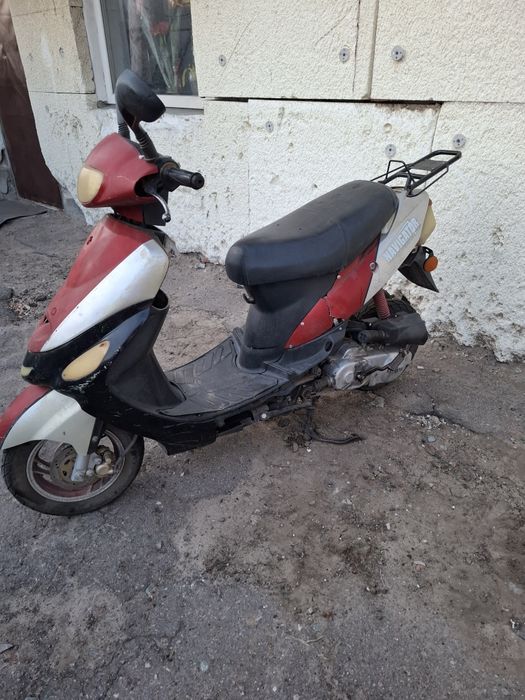 Продам скутер на ходу