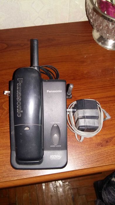 Продается радиотелефон Panasonic KX-TC1461 с кассетным автоответчиком