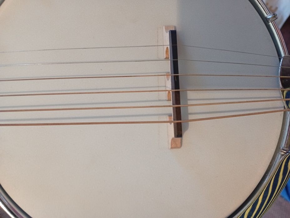 Banjo de 6 cordas sem qualquer uso. Como novo.