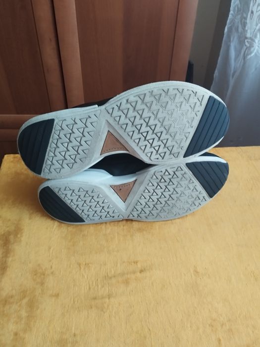 Продам чоловічі кросівки Clarks