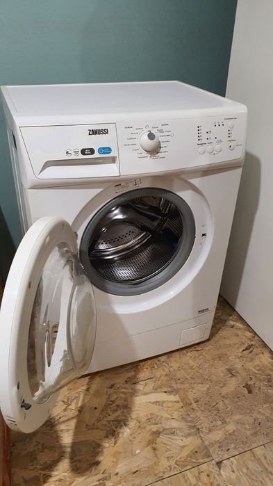 Стиральная машина Zanussi