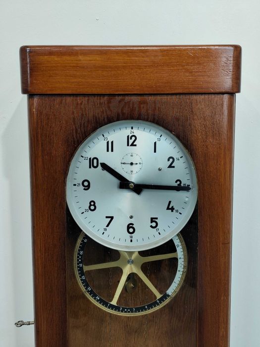 Antyczny Zegar Ścienny Wahadłowy Matka