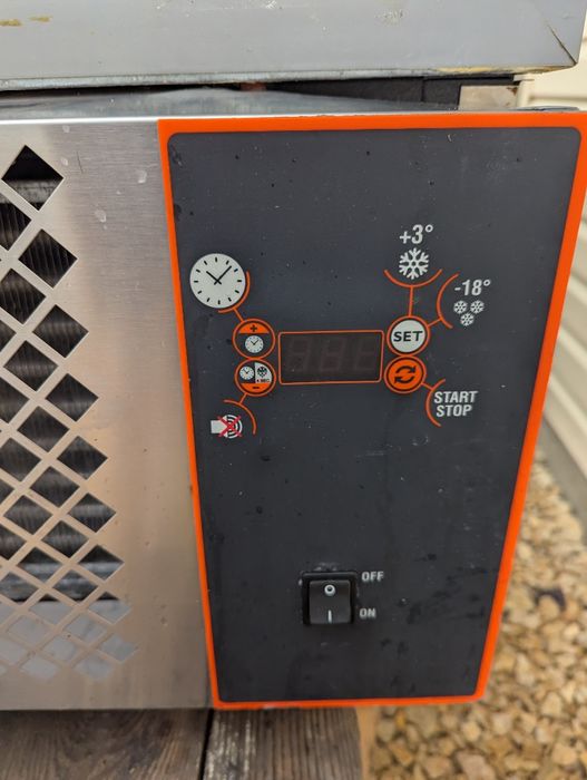 Шкаф шоковой заморозки -18, морозильний шкаф, чиллер