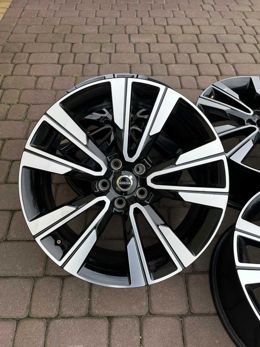 Oryginalne alufelgi Volvo 5x108 19 XC60 XC40 V60 V90 Bicolor R-Design
