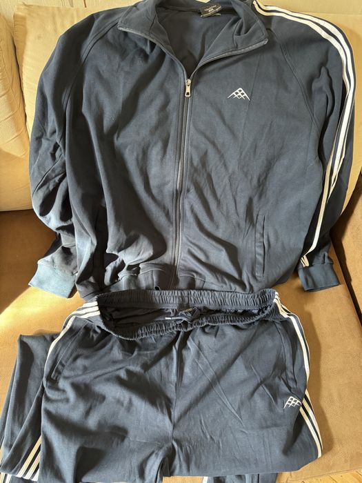 спортивний костюм  Lisueyne новий стильний легкий оригінал