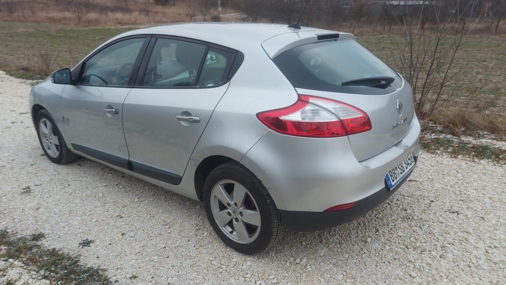 Renault Megane 3 1.6 16 V benzyna hatchback z Niemiec klimatyzacja nav