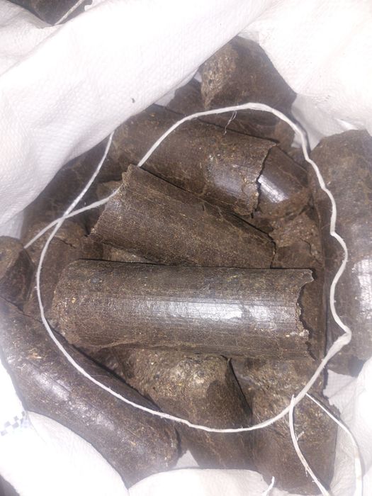 Брикет паливний  топливный  чиста шелуха подсолнечника