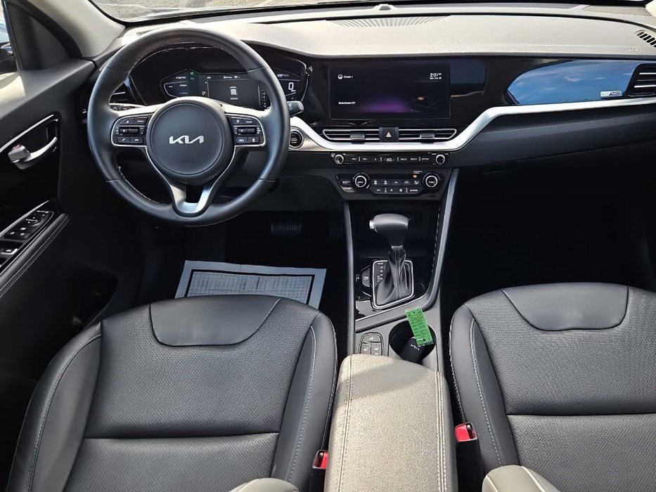 Kia Niro EX Premium      2022