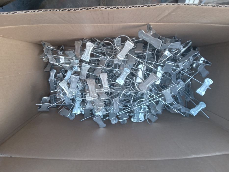 Прищепка брючная металлическая длина 250 мм  в наличии 150 шт