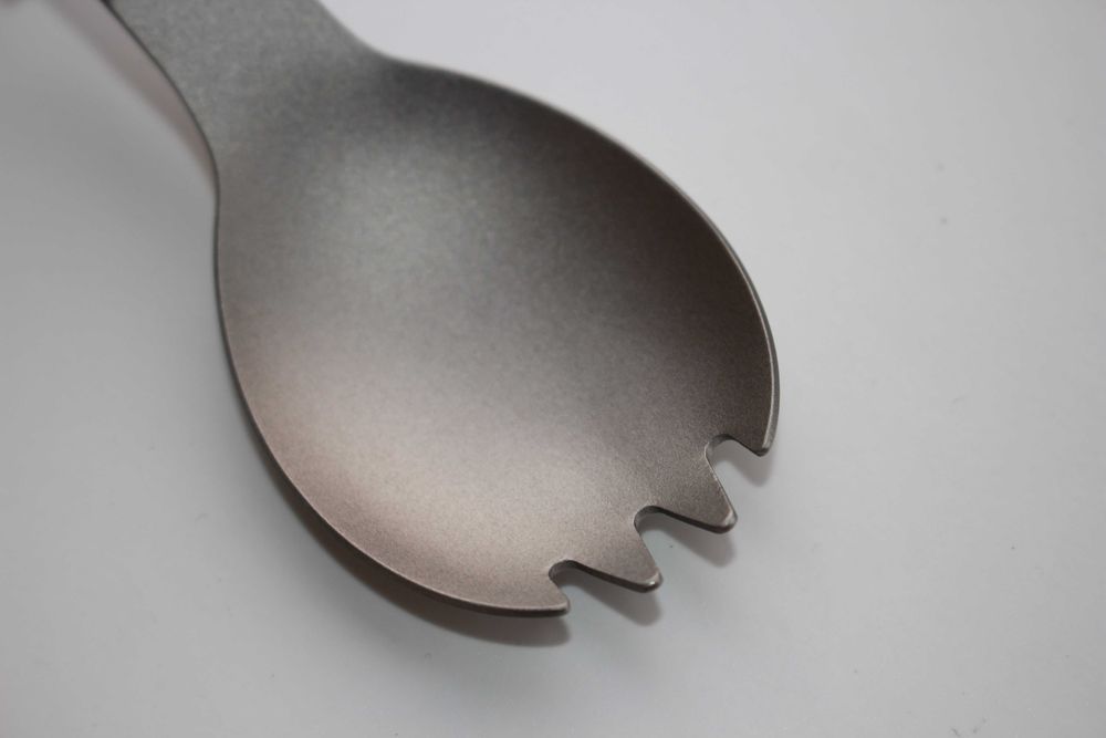 Туристична титанова ложка Tomshoo вилка-ложка складна ловилка з титану