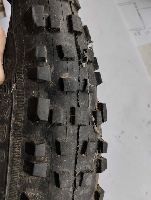 Продам покрышки на велосипед 24