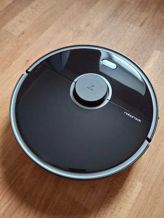 Продам робот-пилосос миючий Xiaomi Roborock S5 Max у відмінному стані