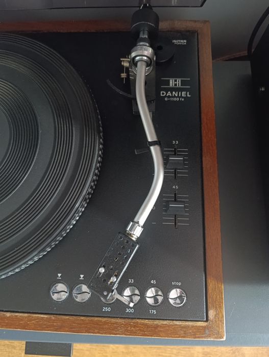 Gramofon Daniel UNITRA z wkładką i igłą