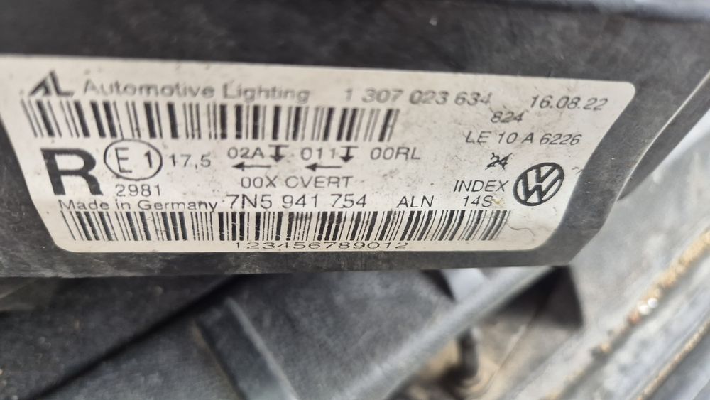 Lampa przednia Prawa SEAT ALHAMBRA xenon
