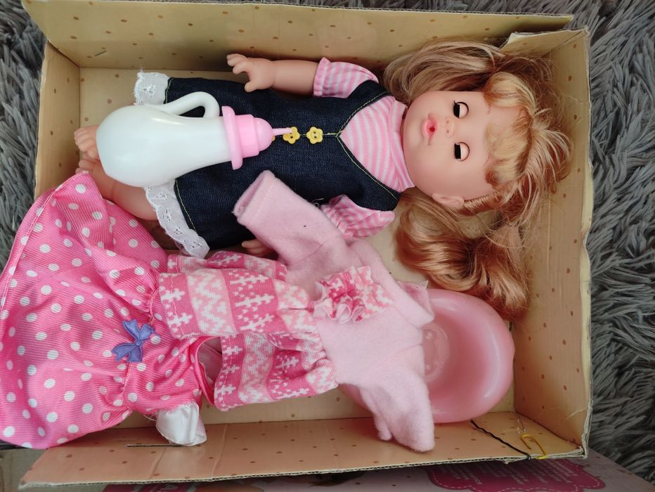 Лялька для дівчинки