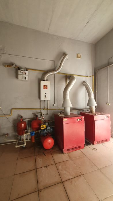 ПРОДАЖ ТОРГОВОГО КОМПЛЕКСУ в самому центрі м. Тячів вул. Шапошнікова