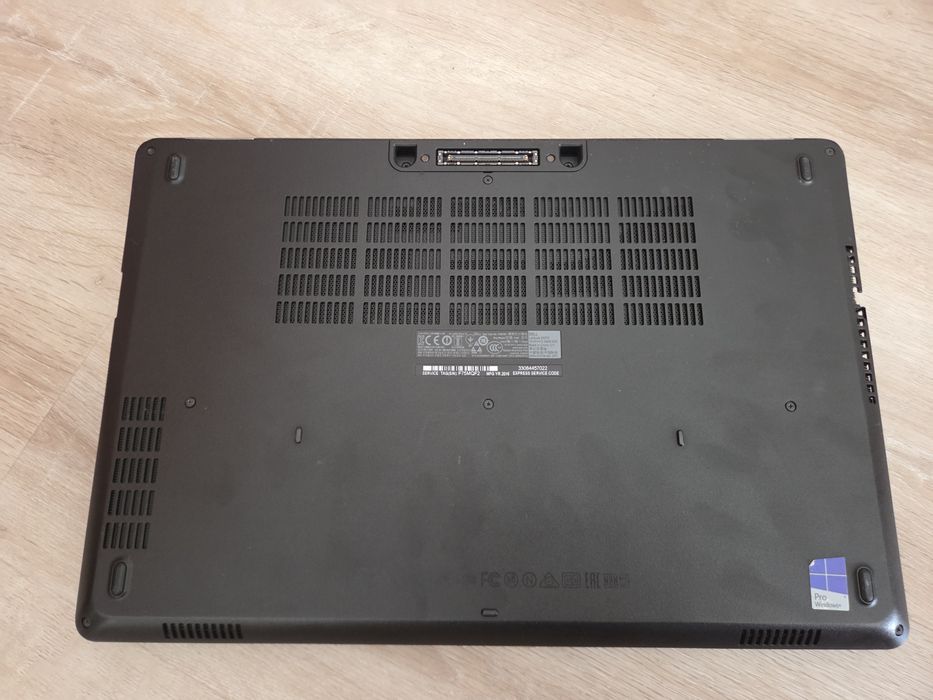 Para peças Dell Latitude E5570 i5 12gb RAM