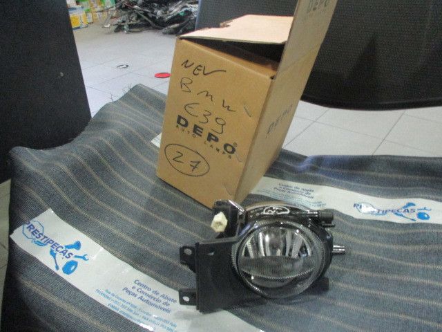 Farol nevoeiro frente esquerdo BMW 5 (E39)