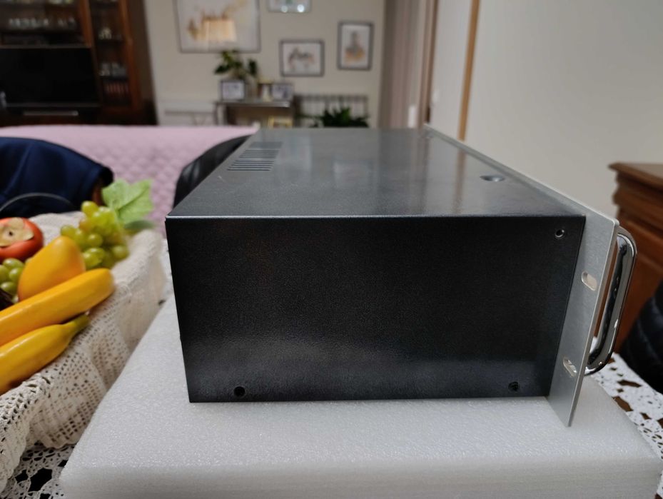 Amplificador de baixo Line6 750W