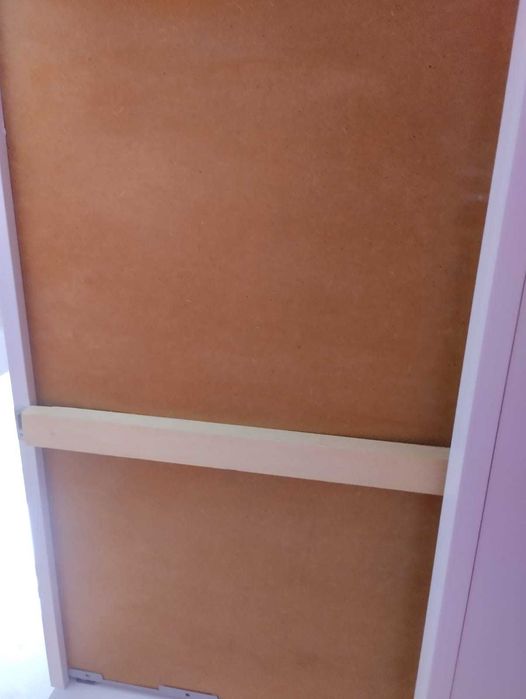 Secretária Branca Minimalista com Gaveta – Ideal para Pequenos Espaços