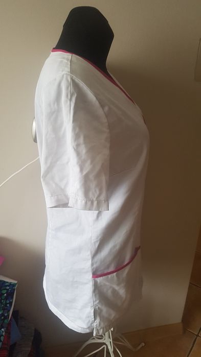 Uniform L pielęgniarka,kosmetyczka,opiekunka