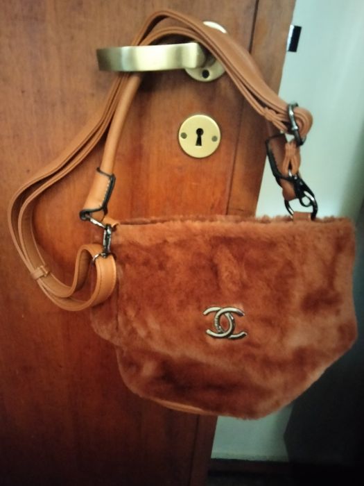 Carteira de Pêlo em Castanho