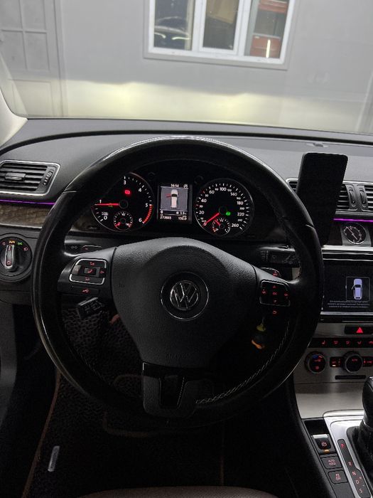 Volkswagen Passat b7