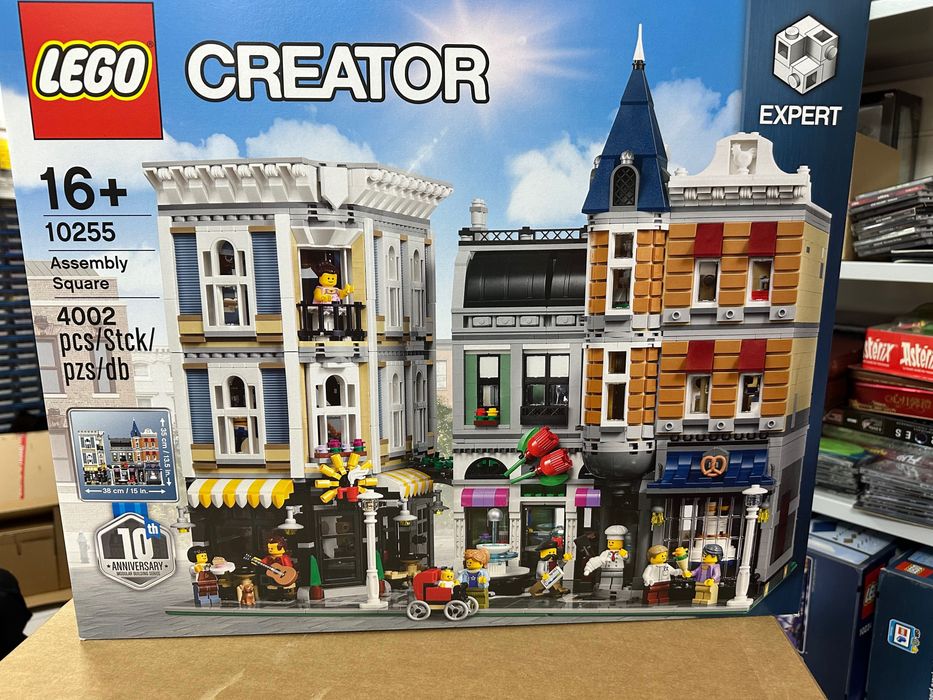 Lego Assembly Square 10255