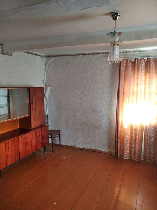 Продам будинок зі зручностями село Червоне