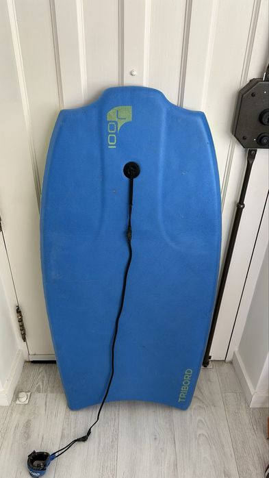 Prancha de Bodyboard Tribord 100 – 42” com Leash – 20€