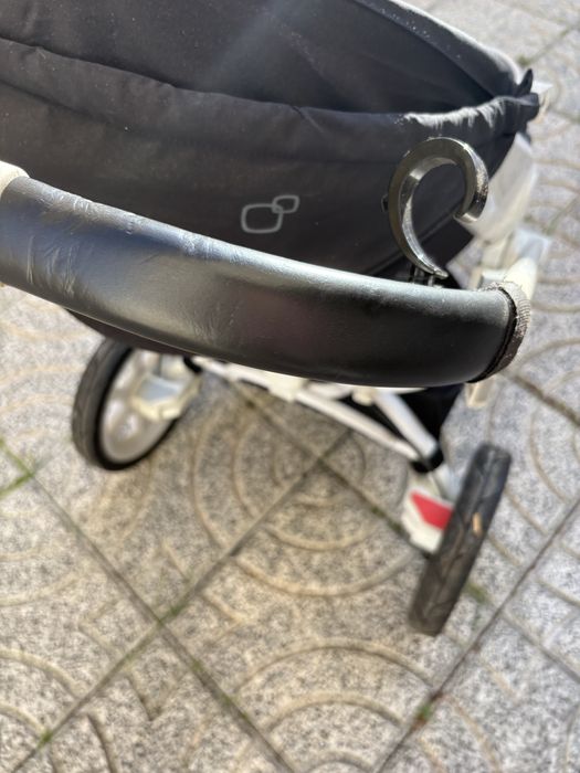 Carrinho de bebé Quinny Moodd usado em bom estado