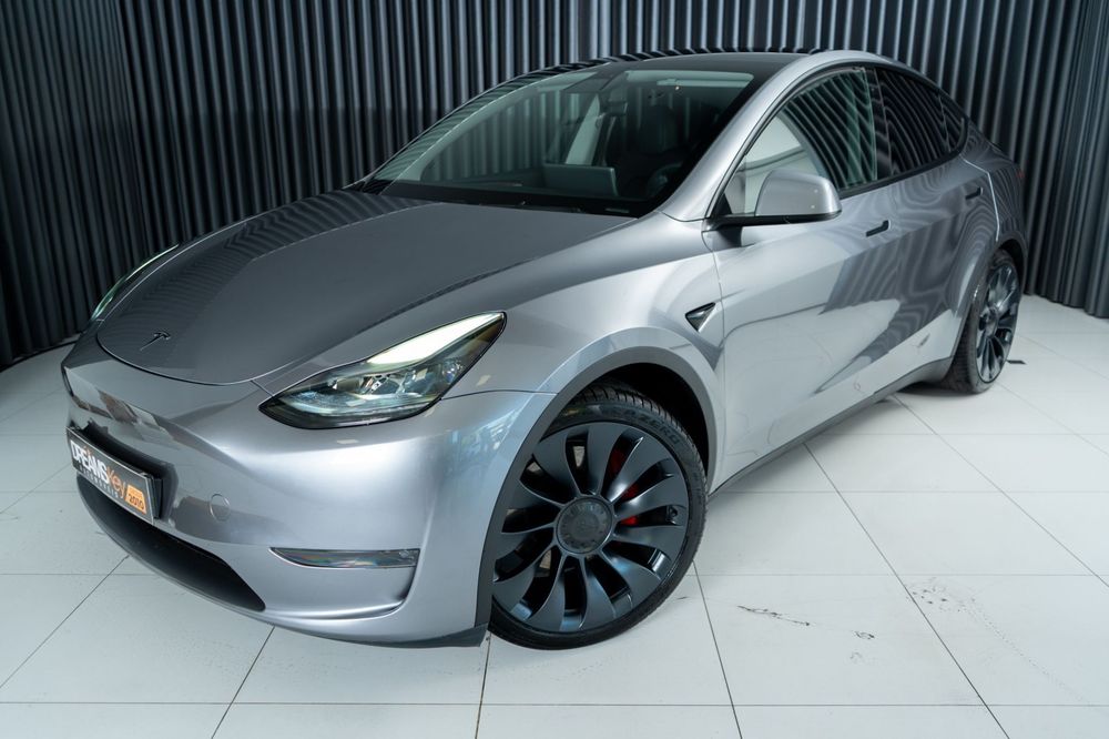 Tesla Model Y Performance Tração Integral