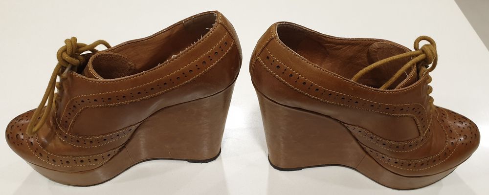 Sapatos Aldo Castanhos