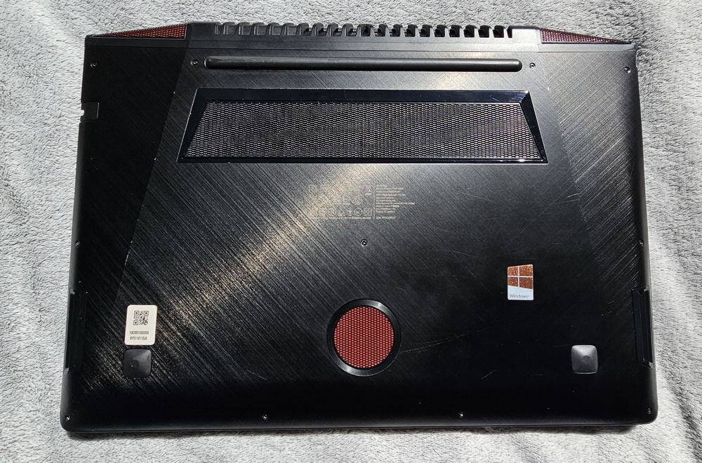 Gamingowy laptop Lenovo 15.6 Y700-15IS