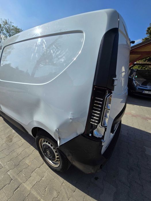 Ładny Renault Express Van Polska Salon
