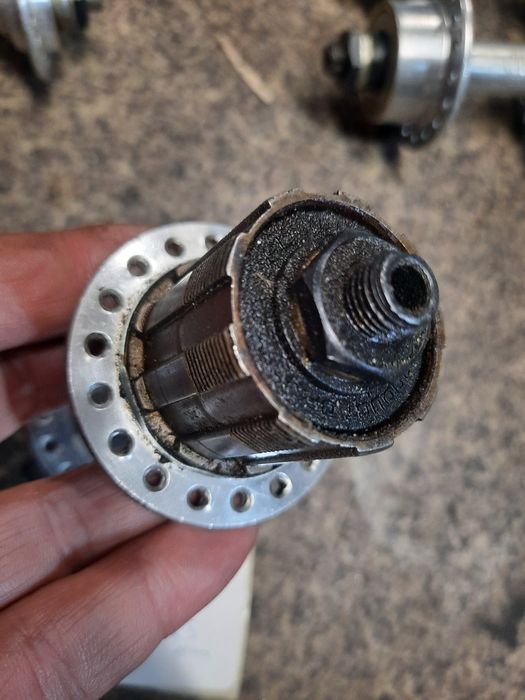NOS piasta szosowa SHIMANO lata 80' eroica uniglide 36h 0725