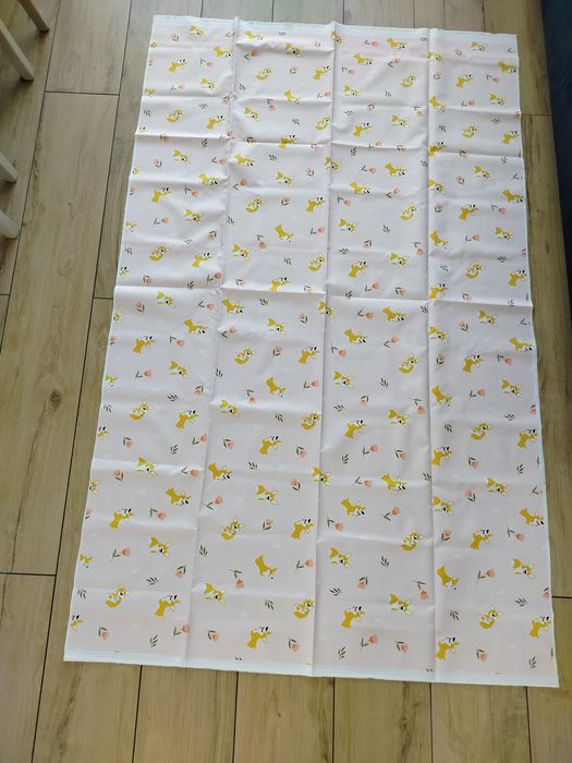 Obrus piknikowy w pieski