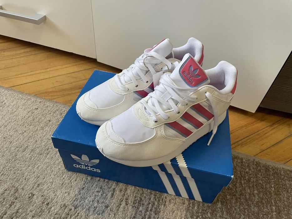 Продам нові жіночі кросівки Adidas Special 21 розмір 37