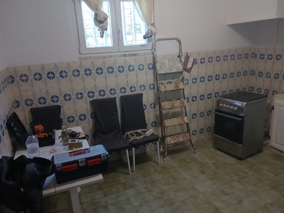 Apartamento T1 c/ TERRAÇO - casal de cambra