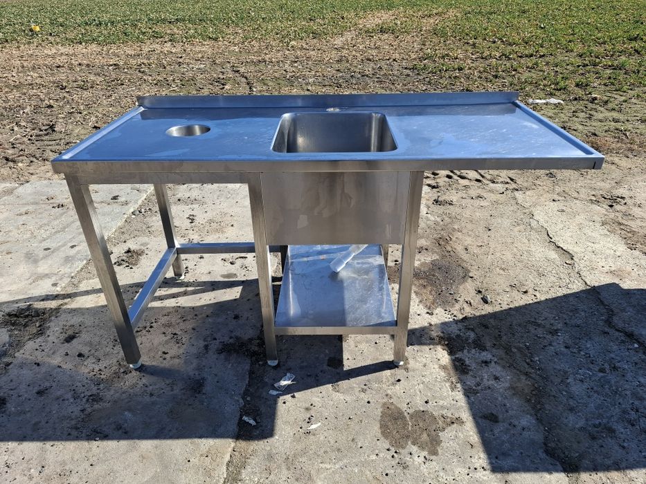 Gastronomiczny Stół Nierdzewny ze Zlewem i Otworem na Odpady – Solidny