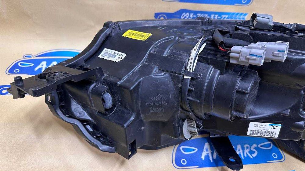 Фары Фари Фара Mitsubishi Outlander III 12-15 Xenon