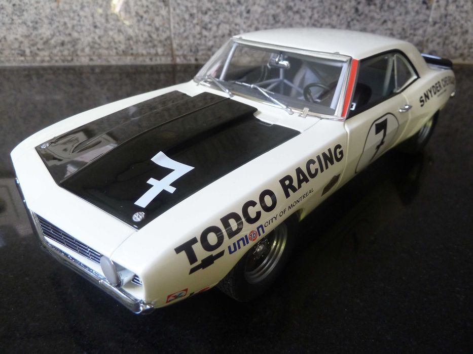 1:18 GMP, Canadian Chevrolet Camaro Minichamps AutoArt