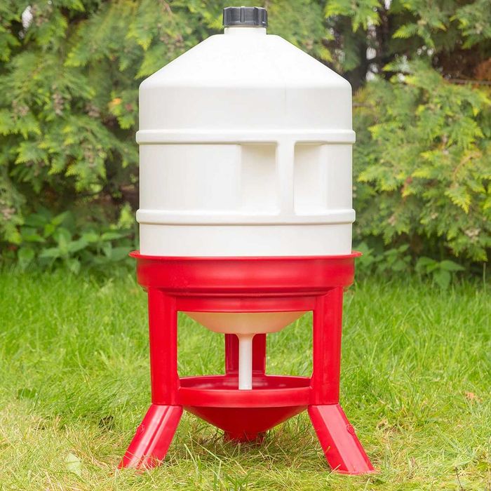 Poidło automatyczne dla drobiu, 30 l, Novital z korkiem