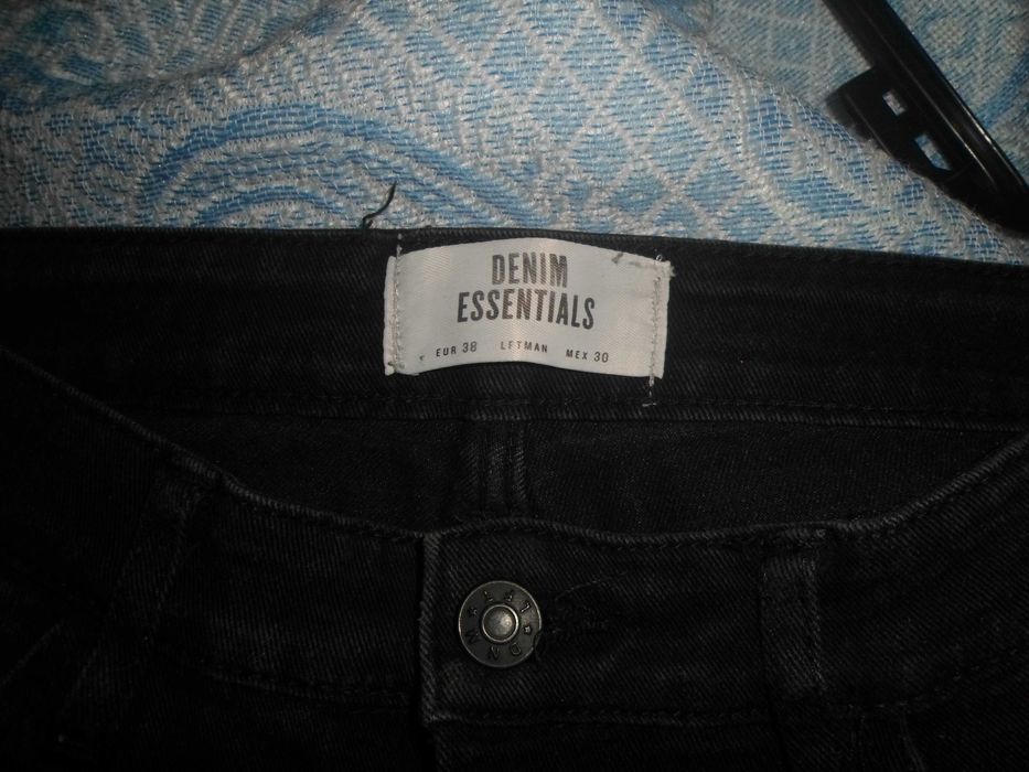 calças para homem da marca DENIM ESSENTIALS
